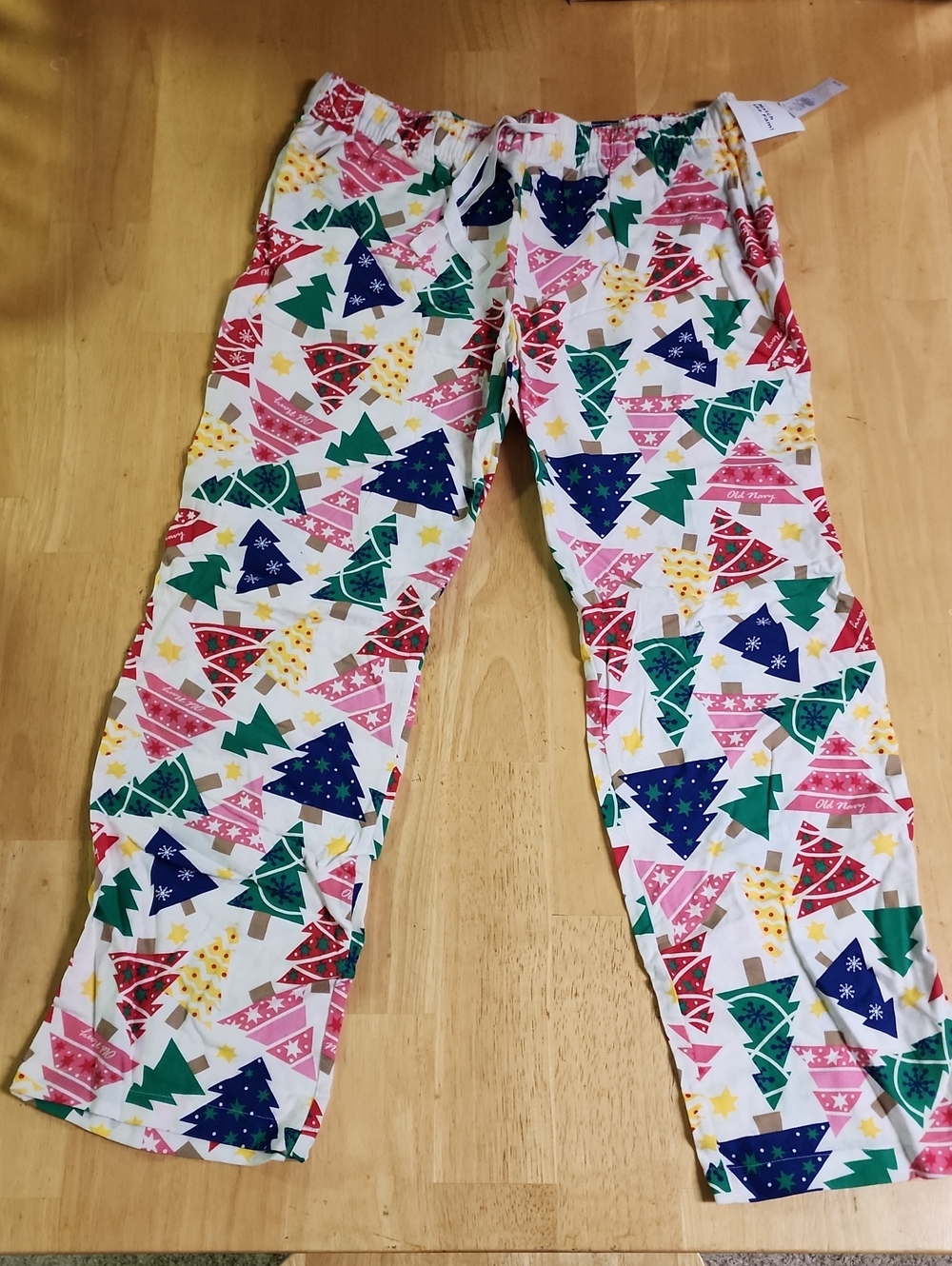 NWT Old Navy "Match the Fam" Flannel Pajama Pants Christmas Trees Women's L